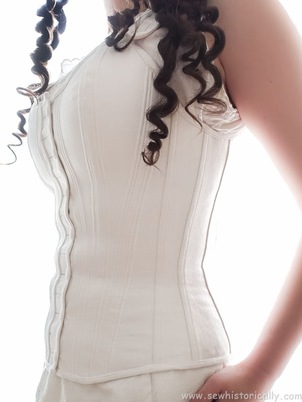 What Makes a Corset Comfortable?
